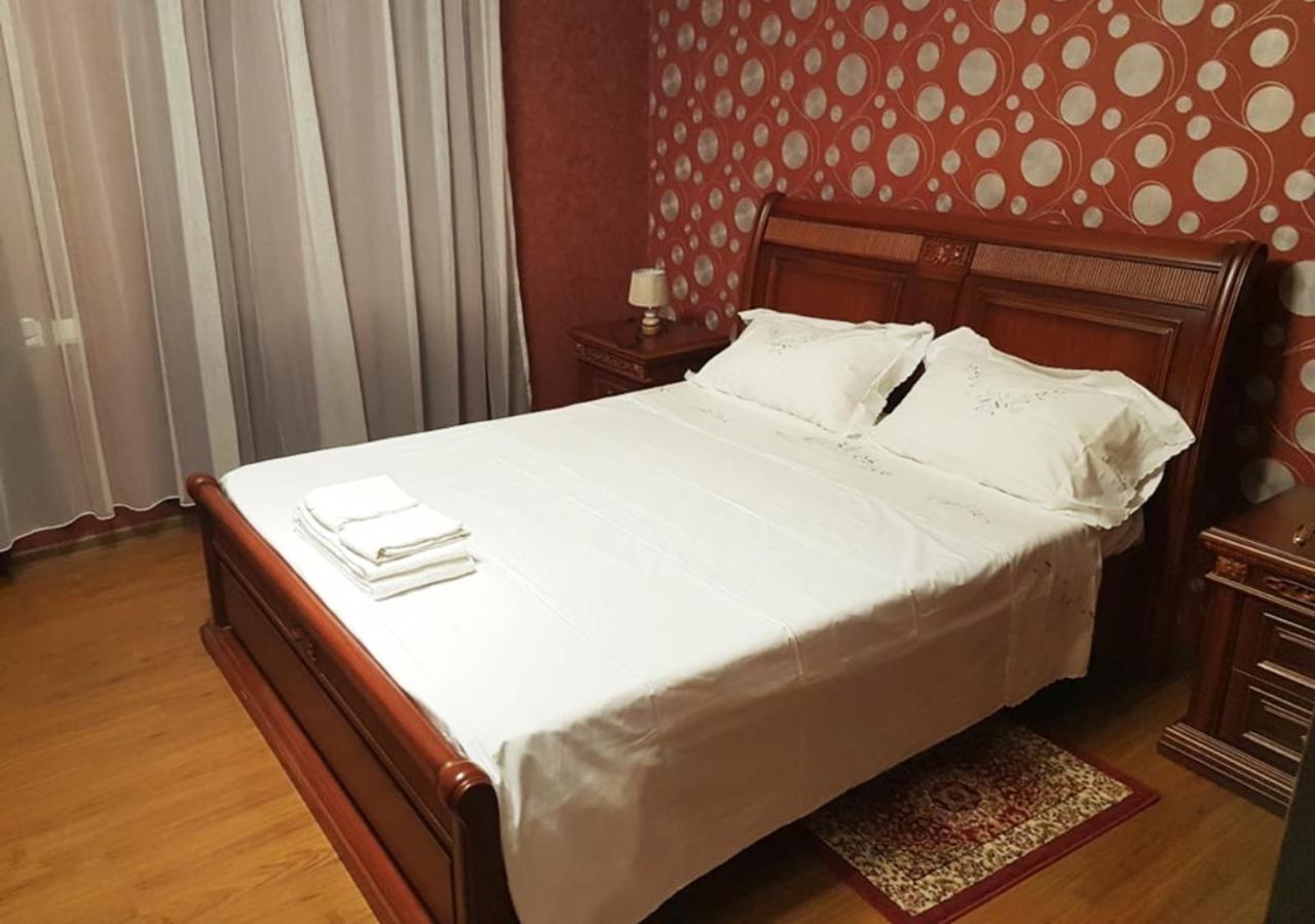Guest House Amo Kutaisi Bagian luar foto