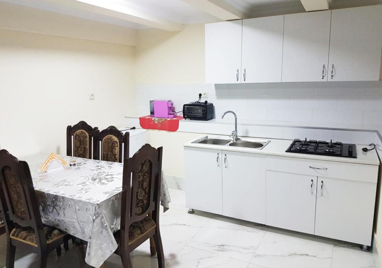 Guest House Amo Kutaisi Bagian luar foto