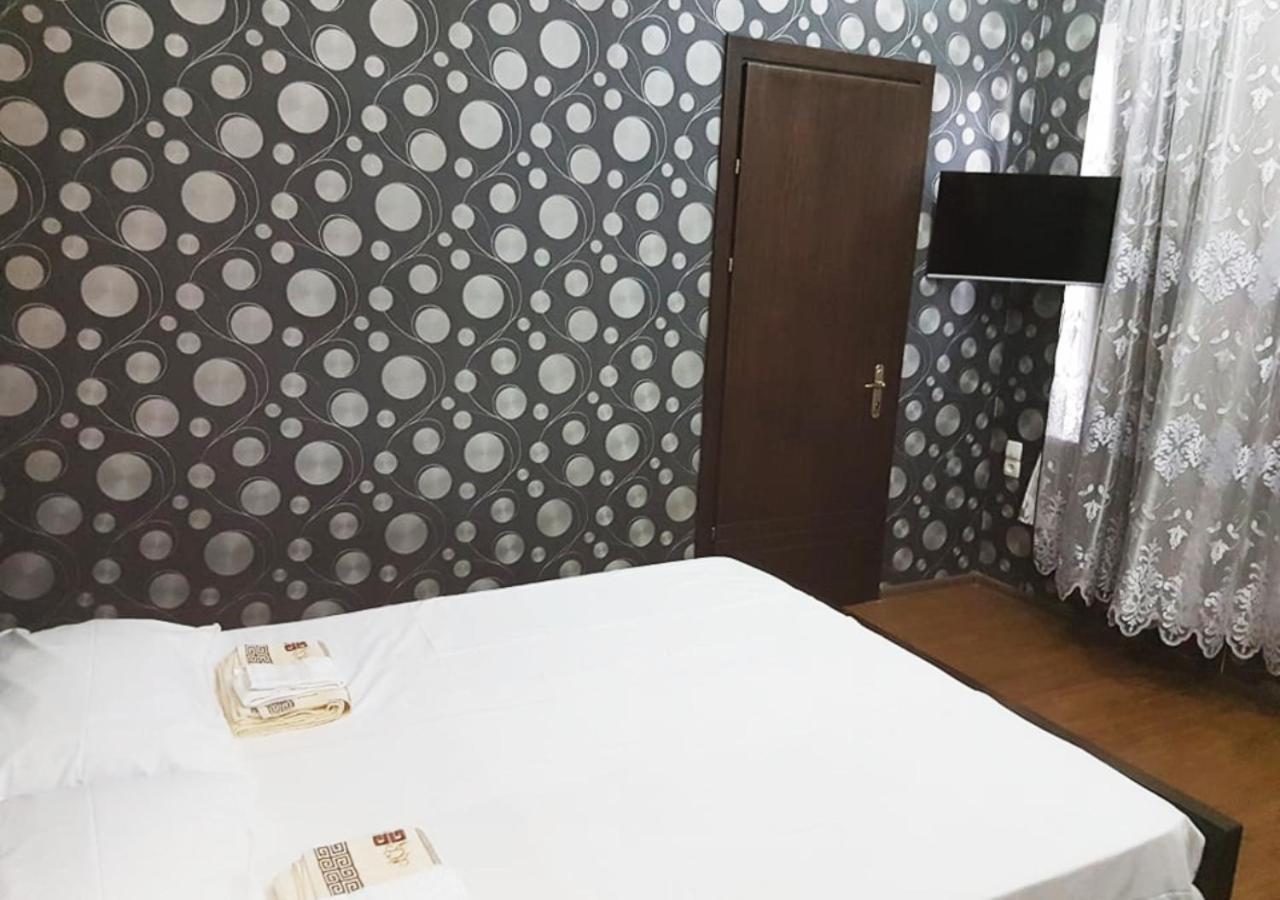 Guest House Amo Kutaisi Bagian luar foto