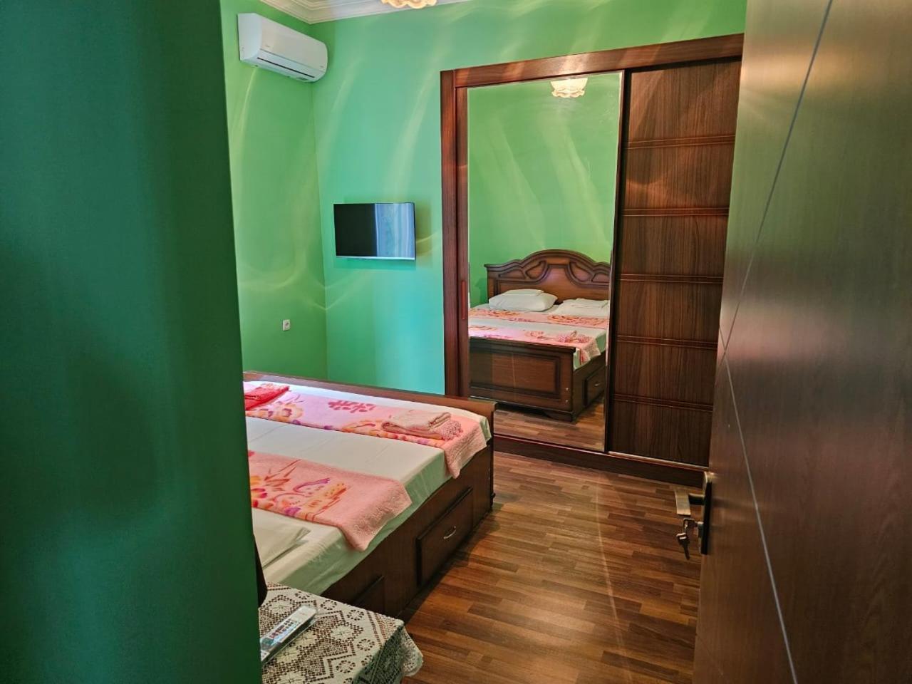 Guest House Amo Kutaisi Bagian luar foto