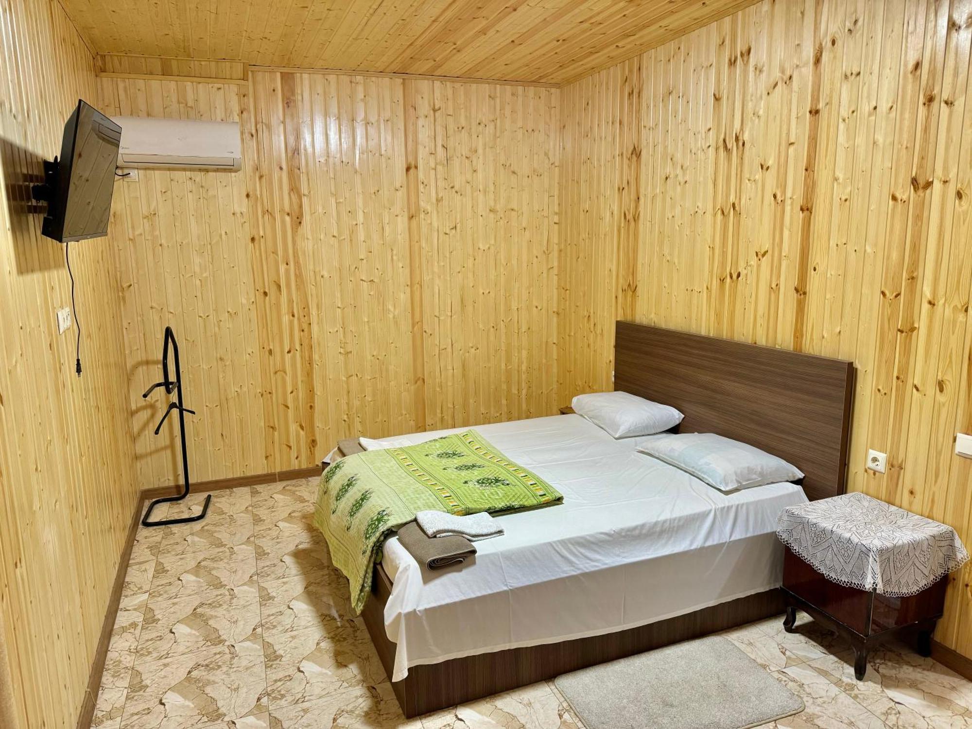 Guest House Amo Kutaisi Bagian luar foto