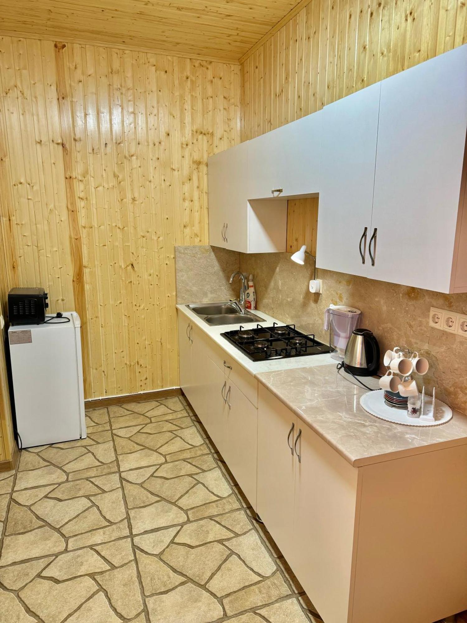 Guest House Amo Kutaisi Bagian luar foto